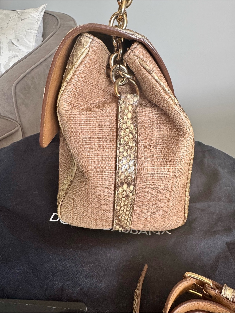 🤎Authentic Dolce & Gabbana Raffia Python Trim Padlock Bag🤎 - Picture 9 of 13
